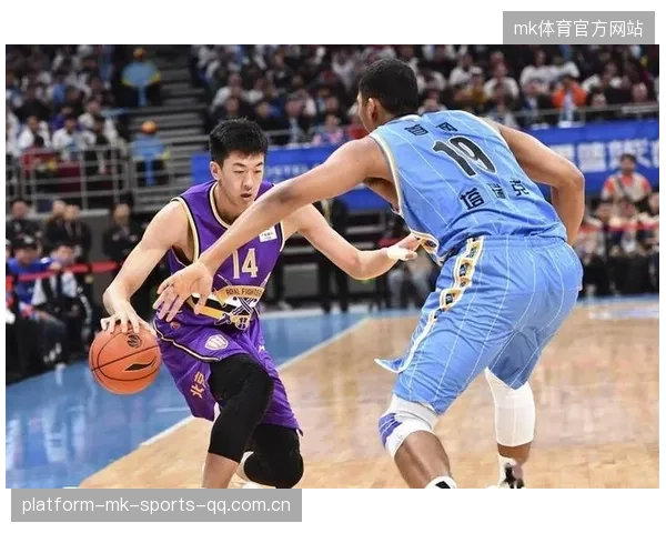 逆转时刻：北京首钢以86-83战胜江苏，精彩逆转开启新赛季热血篇章