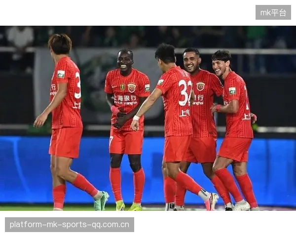 中超双雄：从“1-0”到“亚冠不败”——振奋斗志，超越梦想的赛场